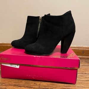 Black heeled booties